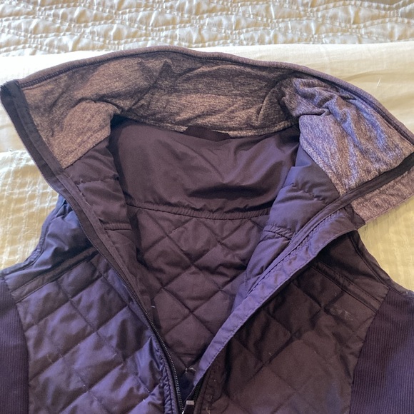 Gorgeous Lululemon- Fluff Off Vest - purple - Picture 8 of 15
